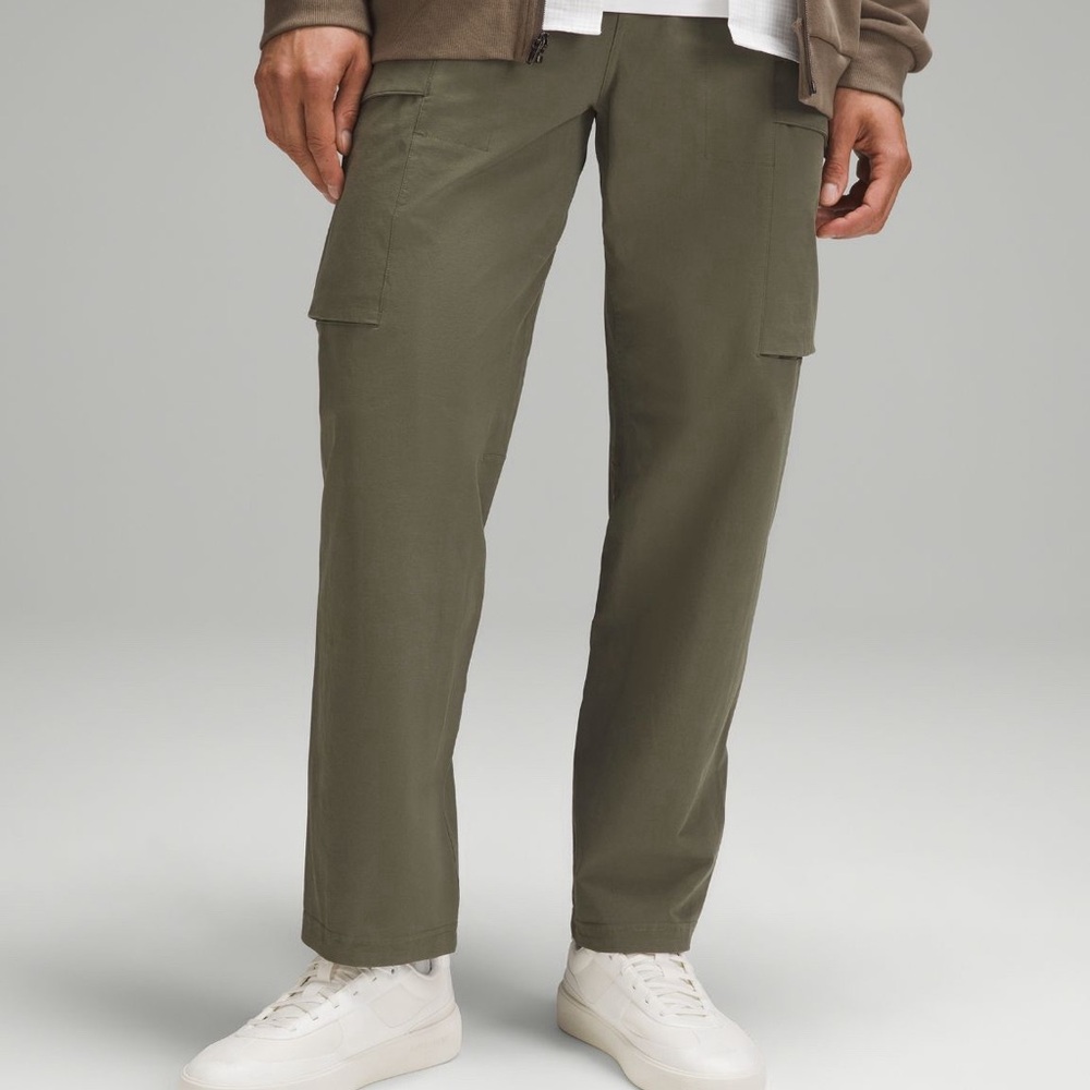 SOLD - Lululemon Stretch Cotton Versatwill Relaxed-Fit Cargo Pants NWOT